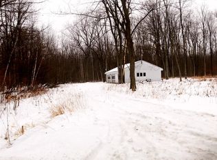 5647 N Sturgeon Rd, Midland, MI 48642