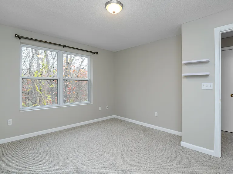 3 Periwinkle Ln #3 — Photo 31