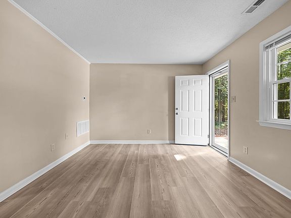 5th image of 1190 Gould Rd #3