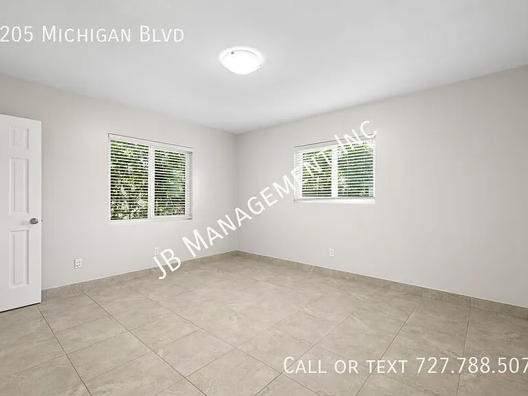 1205 Michigan Blvd — Photo 15
