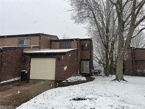 2nd image of 947 Morningstar Dr