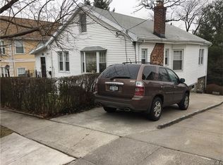 61 Hill Ter, Yonkers, NY 10701