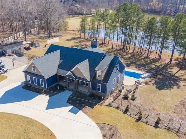 7581 Dubach Rd, Summerfield, NC 27358