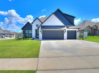3117 W Van Buren Ct S, Broken Arrow, OK 74011