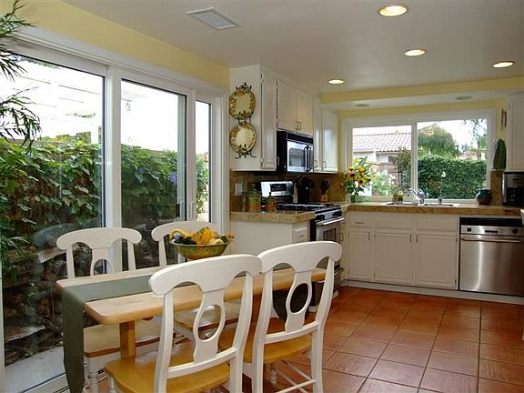 Come cook in your gourmet kitchen!