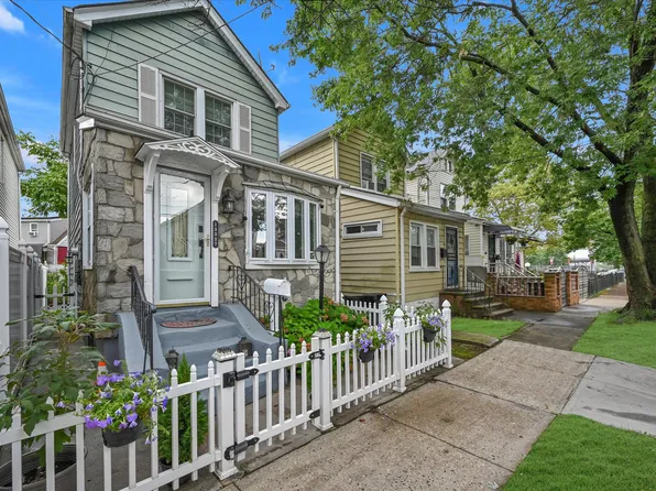 133-27 135th Place image 18 of 19