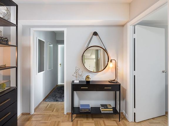 3rd image of 2 Stuyvesant Oval APT 9C