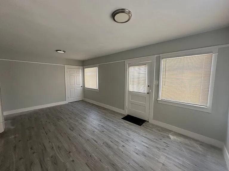 Magnolia LB — Photo 1