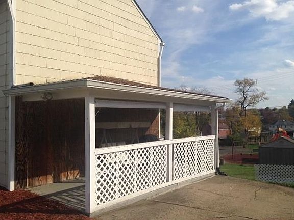 2nd image of 128 Jefferson Dr