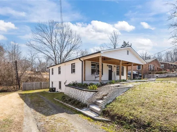 833 Bowerwood Dr, Thomasville, NC 27360