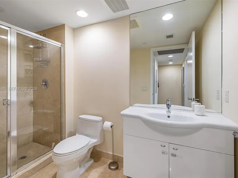 1800 S Ocean Dr #1010 — Photo 25