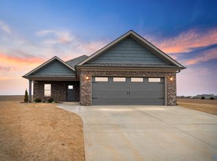 308 Plant View Dr, Meridianville, AL 35759