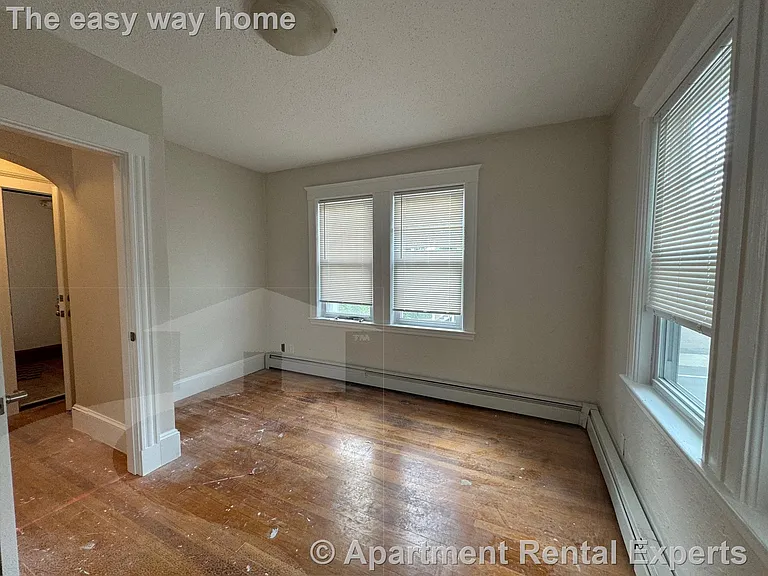 23 Lowell St — Photo 6