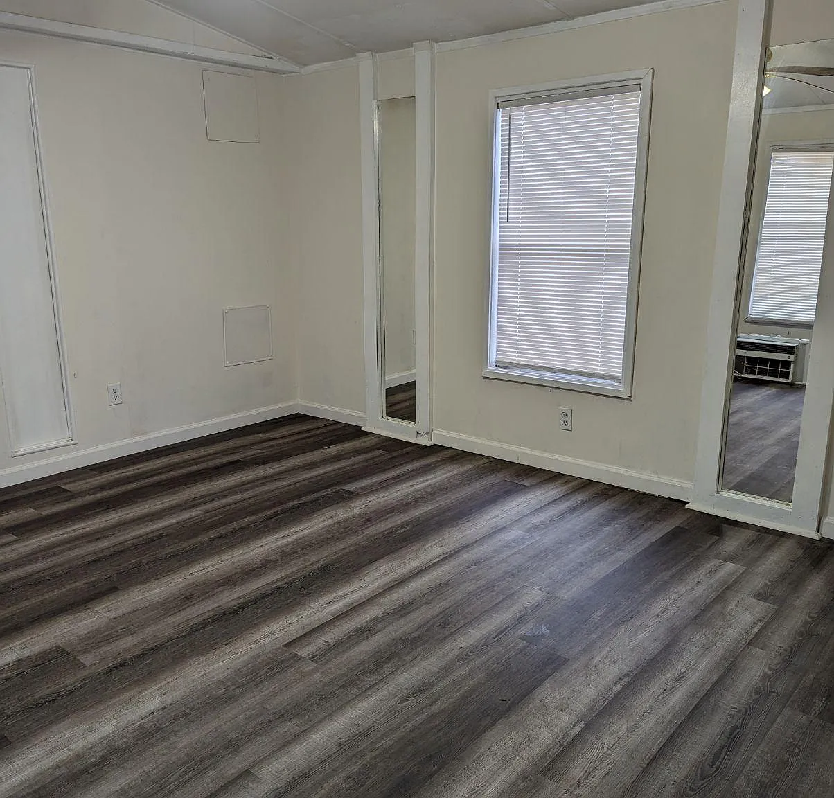 3 bed, 1064 sqft, $875 — Photo 4