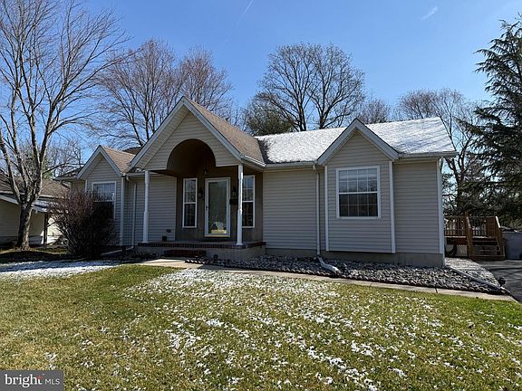 3rd image of 3321 Wilderness Dr