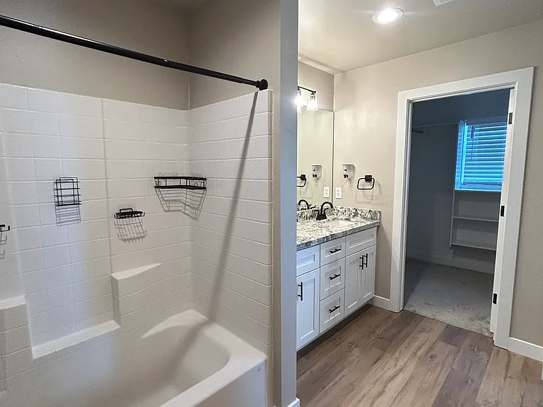 12217 Bliss Ave — Photo 12