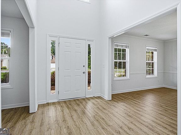 5th image of 3526 Shoal Trail Dr