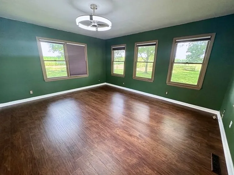 122 N Buckner Tarsney Rd — Photo 7