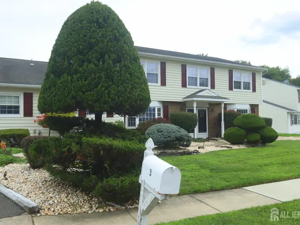 3 Romero Ct, Monroe Township, NJ 08831