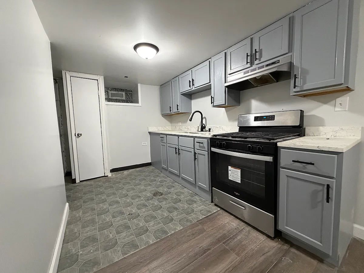 Building Photo - 3834 Cameron Ave #1