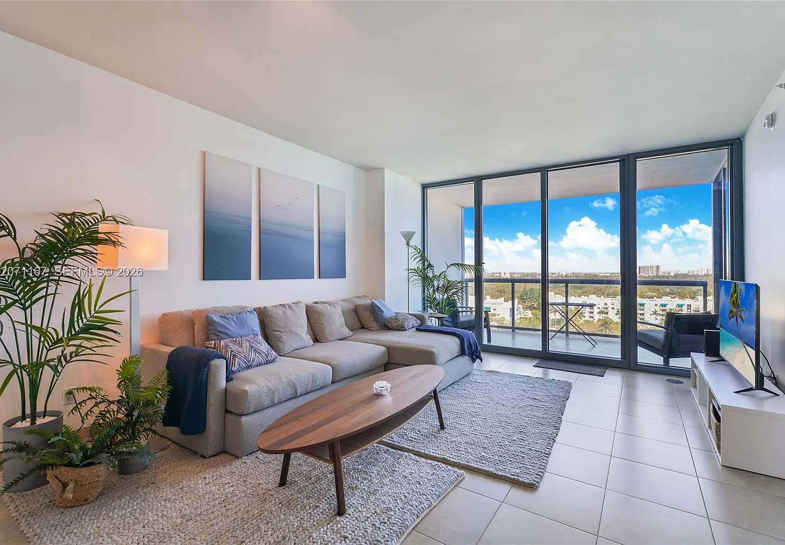 Blue Condo — Photo 1