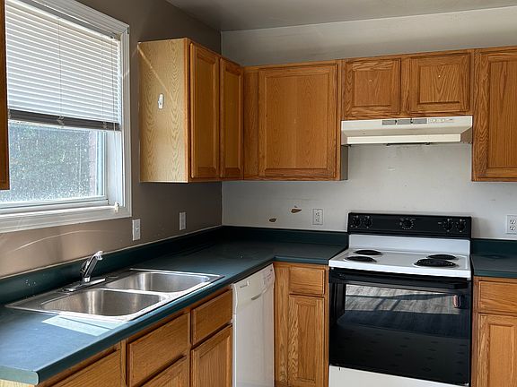 4th image of 5655 Paw Paw Lake Rd APT A