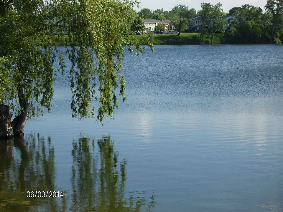 Harbour Village Apartments
