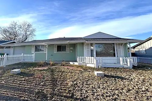 3rd image of 8520 Essex Dr