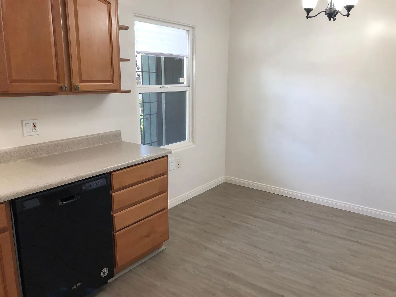 2 bed, 1100 sqft, $3,750 — Photo 4