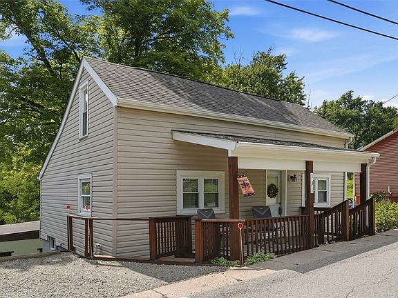 4th image of 131 Highland Ave