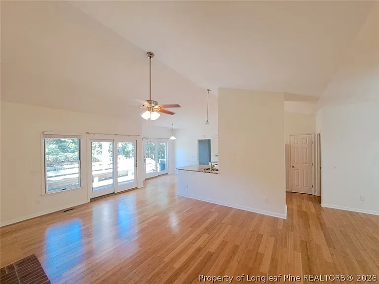 420 Sugar Pine Dr — Photo 4