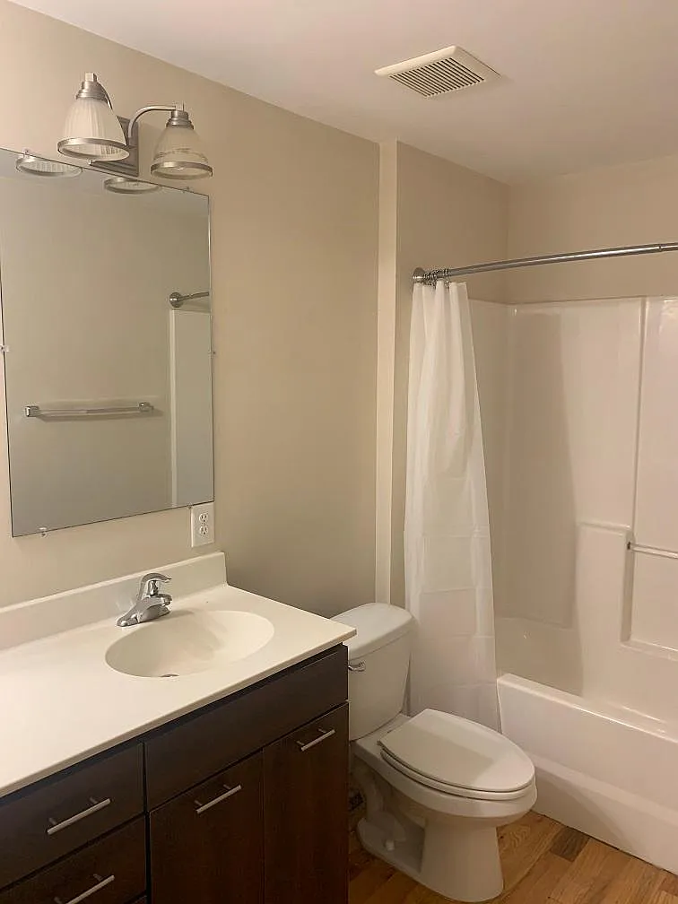 2 bed, $1,695 — Photo 4
