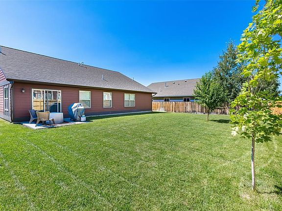 2nd image of 1426 Gale Ct