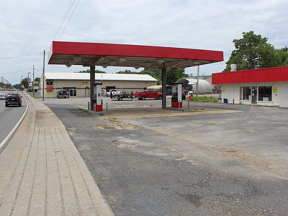 5th image of 218 Cannon Blvd