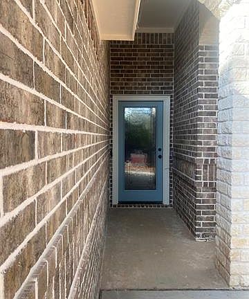 3rd image of 2512 Lakeridge Dr