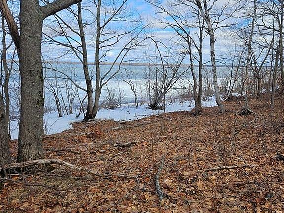 3rd image of LOT Cox Point Rd
