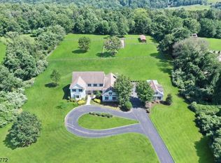 7 Doefield Rd, Califon, NJ 07830