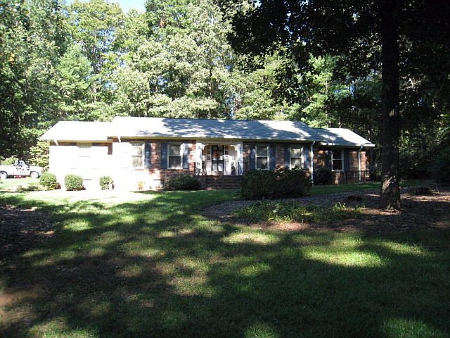 1st image of 589 Colony Dr