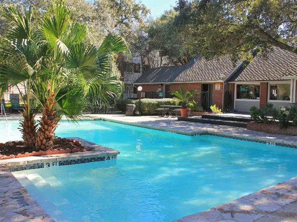 Oak Ridge Apartments