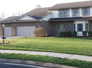 5600 W Beth Ct, Peoria, IL 61615