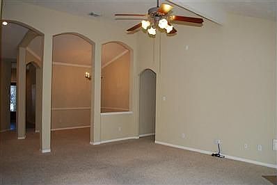 4th image of 7407 Chathan Glen Ln