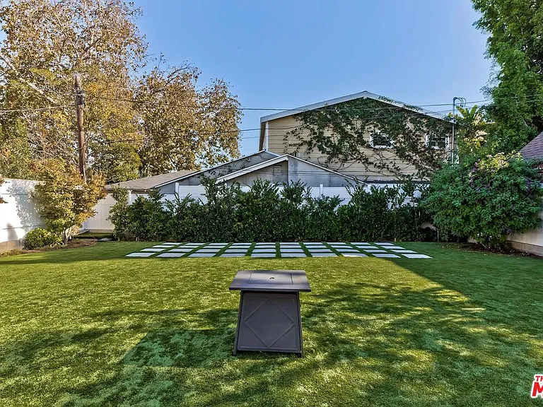 10810 Wilkins Ave — Photo 43
