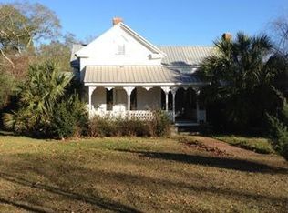 410 Hendrix St, Claxton, GA 30417