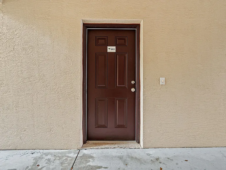Palm Springs Apartments — Photo 37
