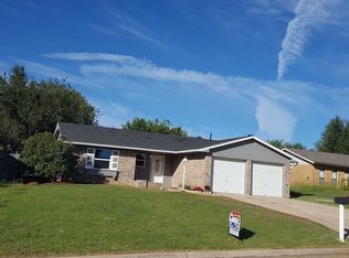 117 SE Coachman Dr, Lawton, OK 73501