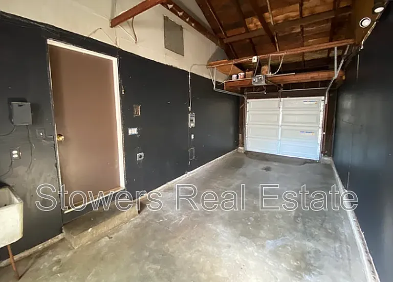 1029 Cavallero Ln — Photo 11