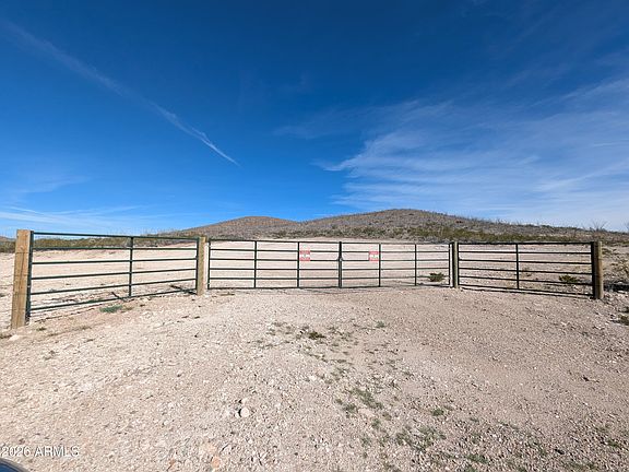 2nd image of S Charleston Rd