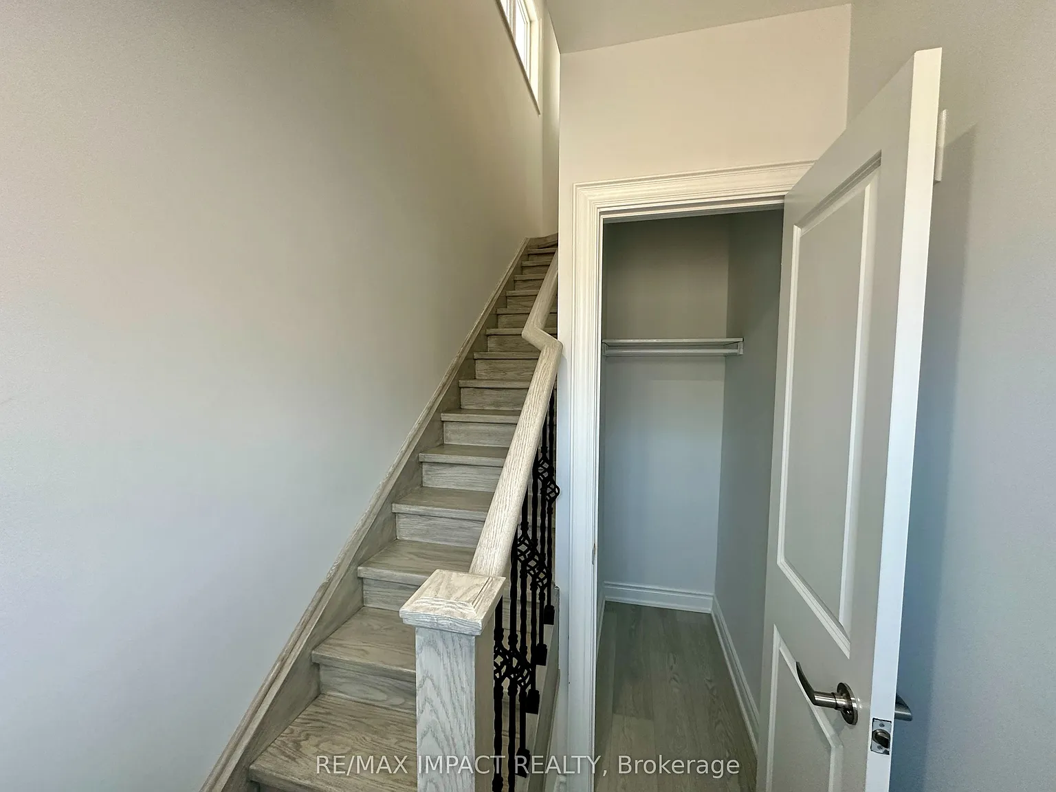 2 bed, $2,200 — Photo 4