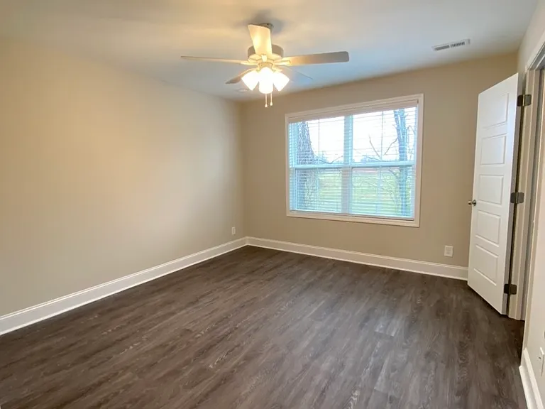 1032 Glenkirk Dr #C — Photo 6
