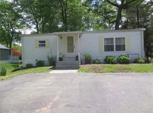 34 Red Oak Dr, Southington, CT 06489